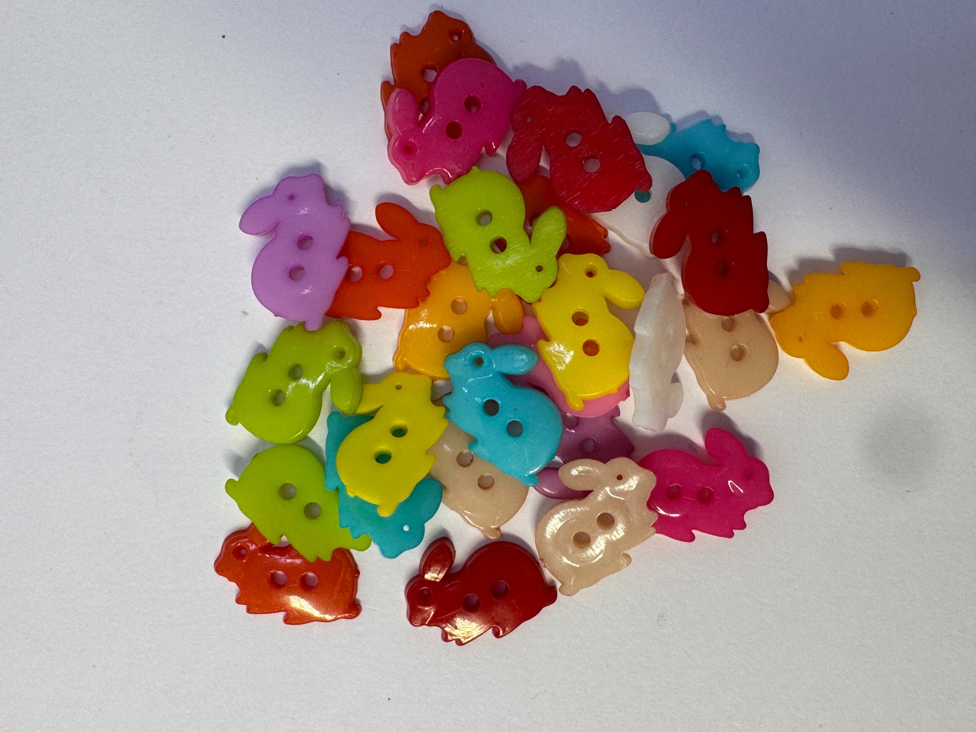 creative-arts-plastic-button-4078-sadaf-pd-28